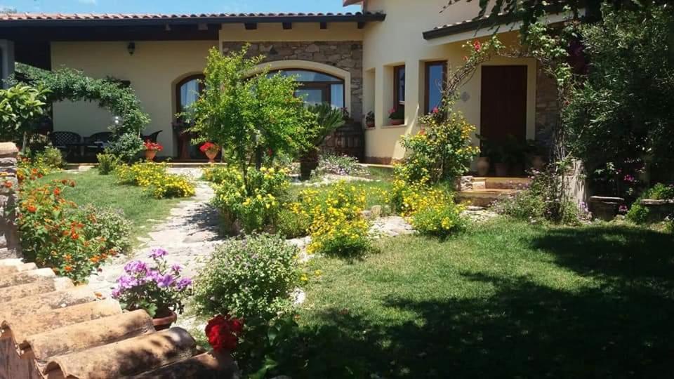 B&B Ottoulivi Sardara Exterior photo