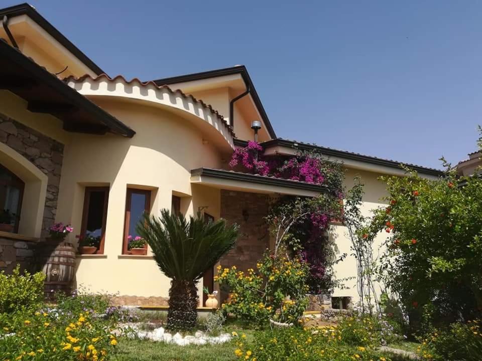 B&B Ottoulivi Sardara Exterior photo